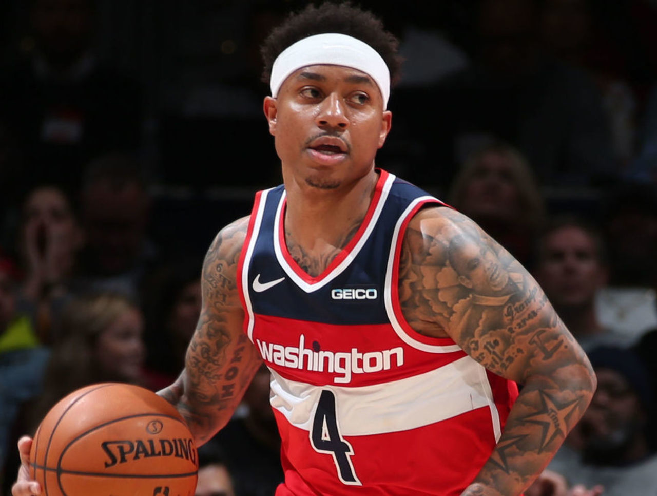 随着首批入 随着首批入