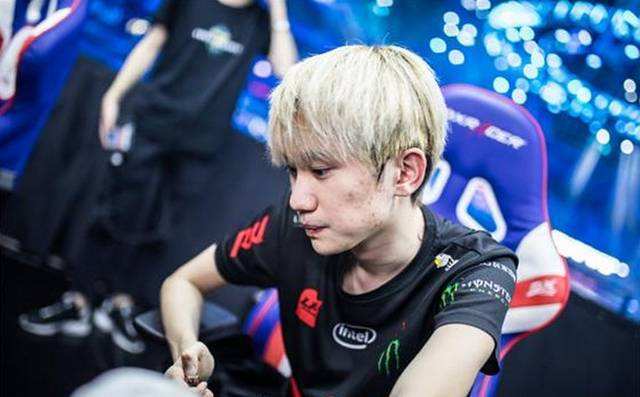 球队在中场 球队在中场