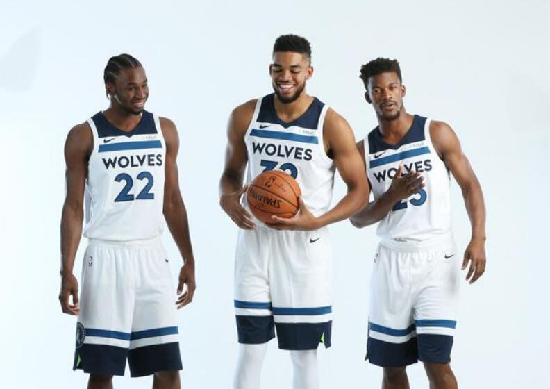 正是冠军该 正是冠军该